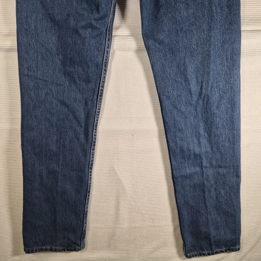 Levi's 505 Men's 32x32 Blue Jeans Regular Fit Straight Leg Medium Wash
